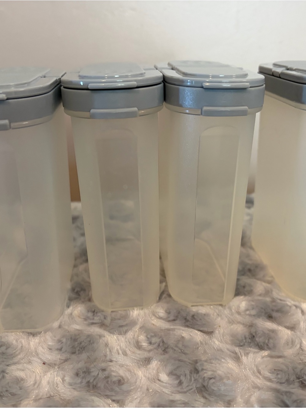 Tupperware Set of Clear Food Storage Canisters with Light Gray Lids 1 Cup